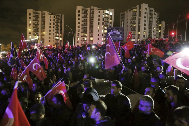 Η Ολλανδία εξέδωσε ταξιδιωτική οδηγία για την Τουρκία | iefimerida.gr 0