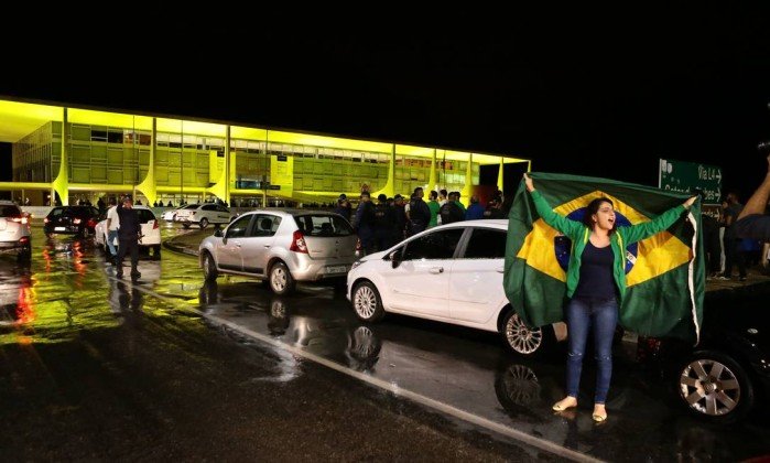 Στη δίνη νέου σκανδάλου διαφθοράς ο πρόεδρος της Βραζιλίας [εικόνες & βίντεο]   | iefimerida.gr 2