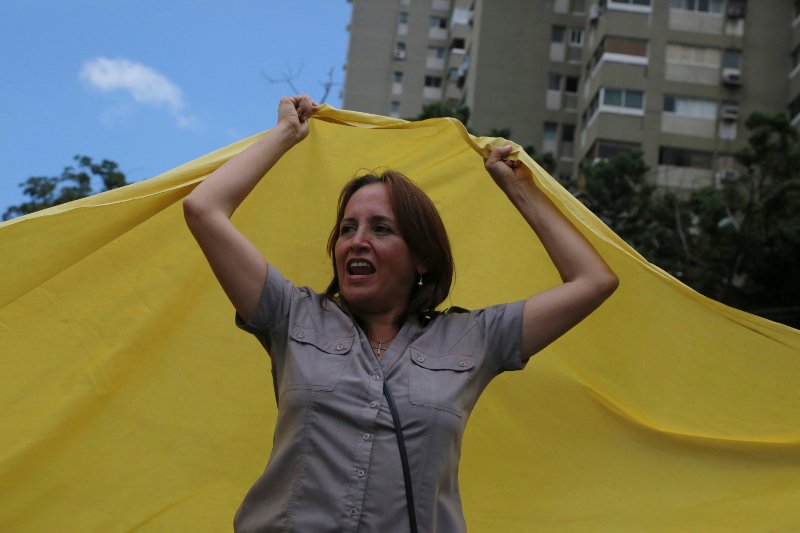 Βενεζουέλα: Οι δυνάμεις του Μαδούρο καταδιώκουν τους κινηματίες [εικόνες & βίντεο]  | iefimerida.gr 4