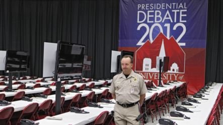 Πυρετώδεις προετοιμασίες για το ντιμπέιτ Ομπάμα - Ρόμνεϊ στο Ντένβερ [εικόνες] | iefimerida.gr 6