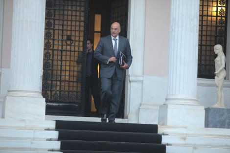 Με προτεραιότητες αλλά και εκκρεμότητες πάει η κυβέρνηση στο Παρίσι -Σαμαράς: «Η οικονομία είναι σε ράλι» | iefimerida.gr 2