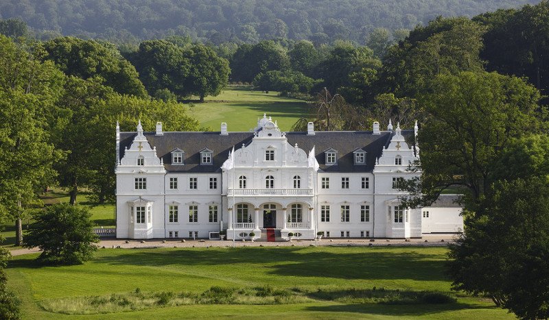 10 από τα πιο όμορφα ξενοδοχεία-κάστρα στην Ευρώπη [εικόνες] | iefimerida.gr 4