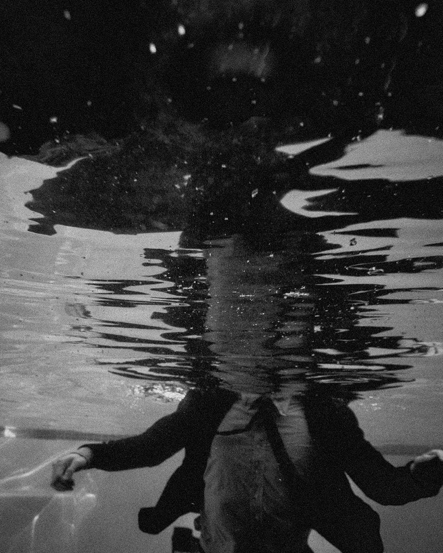 Ζώντας με κατάθλιψη: Ενα πρότζεκτ αυτοπορτρέτων αποτυπώνει έναν αλλιώτικο κόσμο [εικόνες] | iefimerida.gr 7