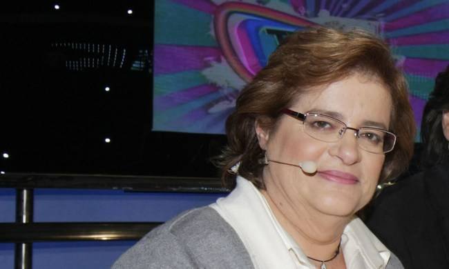 Σκυλί δάγκωσε τα οπίσθια της δημοσιογράφου Ντέπυς Γκολεμά [εικόνα] | iefimerida.gr 1