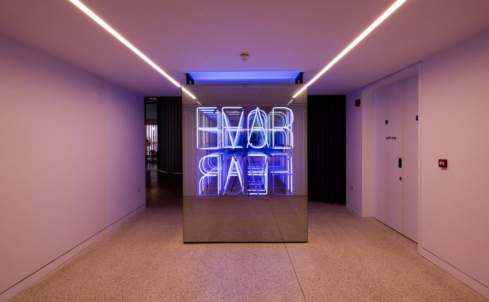 Tο νέο Μουσείο Design στο Λονδίνο: Εγκαίνια με εγκατάσταση-αναφορά στο Brexit [εικόνες]  | iefimerida.gr 0