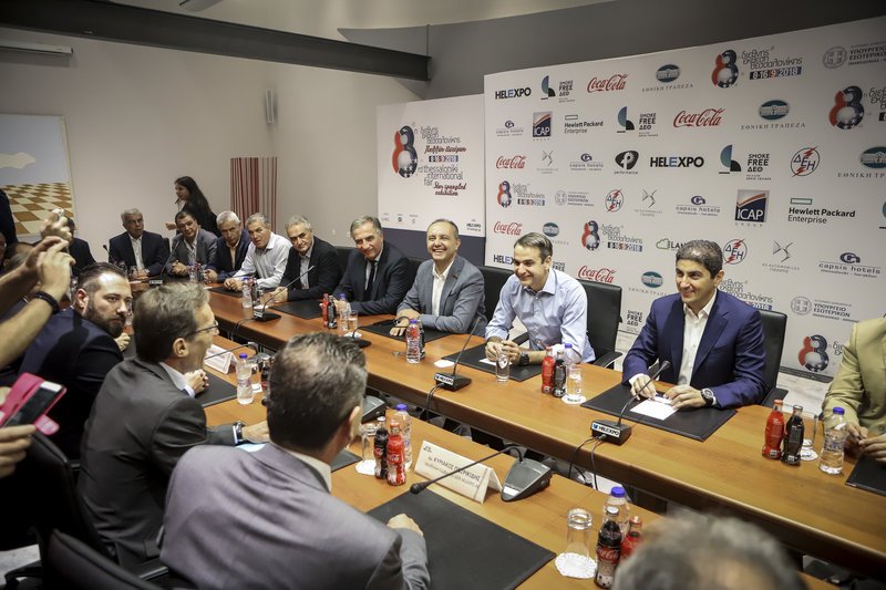 Στη ΔΕΘ ο Μητσοτάκης -Η ατάκα στους φωτογράφους: «Κοιτάζω το ίδιο καλά αριστερά και δεξιά» [εικόνες] | iefimerida.gr 3