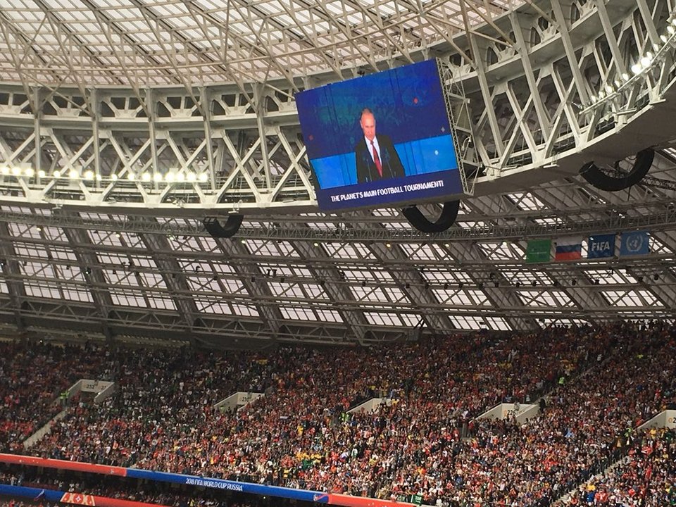 Μουντιάλ 2018: Εντυπωσιακή έναρξη με Ρόμπι Γουίλιαμς και την εκρηκτική Λοπίρεβα [εικόνες & βίντεο] | iefimerida.gr 1