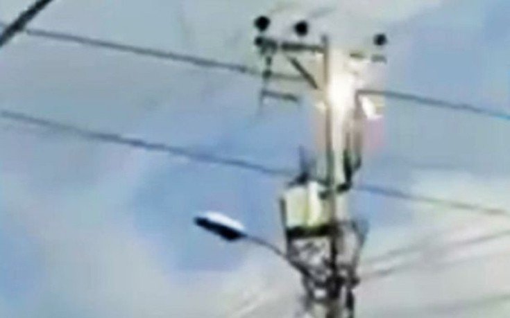 Ο άνθρωπος που ξεγέλασε τον θάνατο – Τον «χτύπησαν» 13.000 βολτ και σώθηκε [εικόνες]  | iefimerida.gr 1