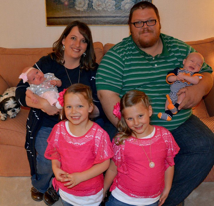 Δίδυμες αδελφές έχουν κάνει δύο ζευγάρια διδύμων -Μια απίστευτη ιστορία [εικόνες]  | iefimerida.gr 2