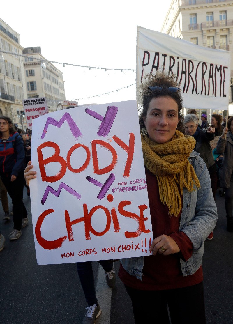 Στιγμιότυπο από τις διαδηλώσεις στη Γαλλία