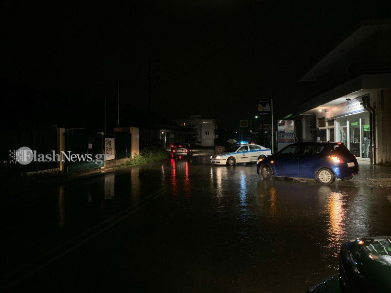 Χάος στα Χανιά από την κακοκαιρία -Κατολισθήσεις, χείμαρροι οι δρόμοι, εγκλωβίστηκαν οδηγοί [εικόνες & βίντεο] | iefimerida.gr 1