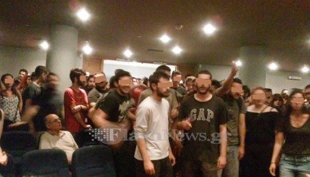 Ενταση στα Χανιά -Ματαιώθηκε εκδήλωση της Διαμαντοπούλου [εικόνες]  | iefimerida.gr 0