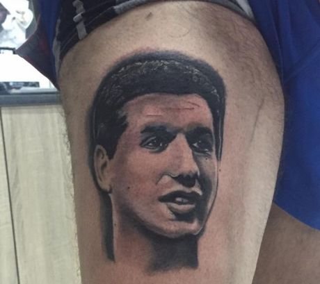 Εκανε τατουάζ το πρόσωπο του Διαμαντίδη [εικόνα] | iefimerida.gr 0