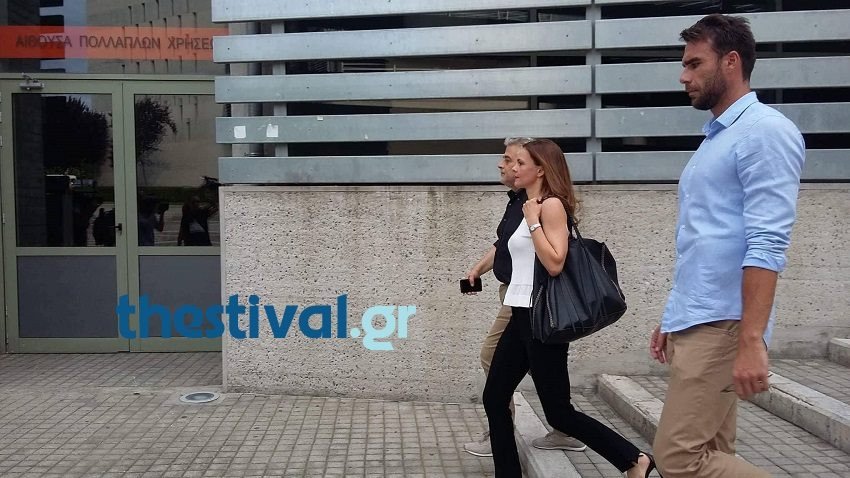 Γιούχα και αποδοκιμασίες σε Μπουτάρη, Αχτσιόγλου για το Μακεδονικό [εικόνες & βίντεο] | iefimerida.gr 2