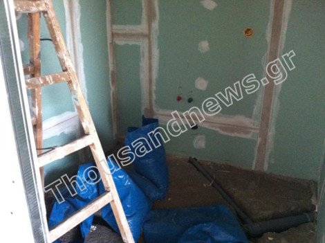 O Παπαγεωργόπουλος είχε γκαρσονιέρα... αναψυχής μέσα στο δημαρχείο -Την γκρέμισε ο Μπουτάρης [εικόνες] | iefimerida.gr 1