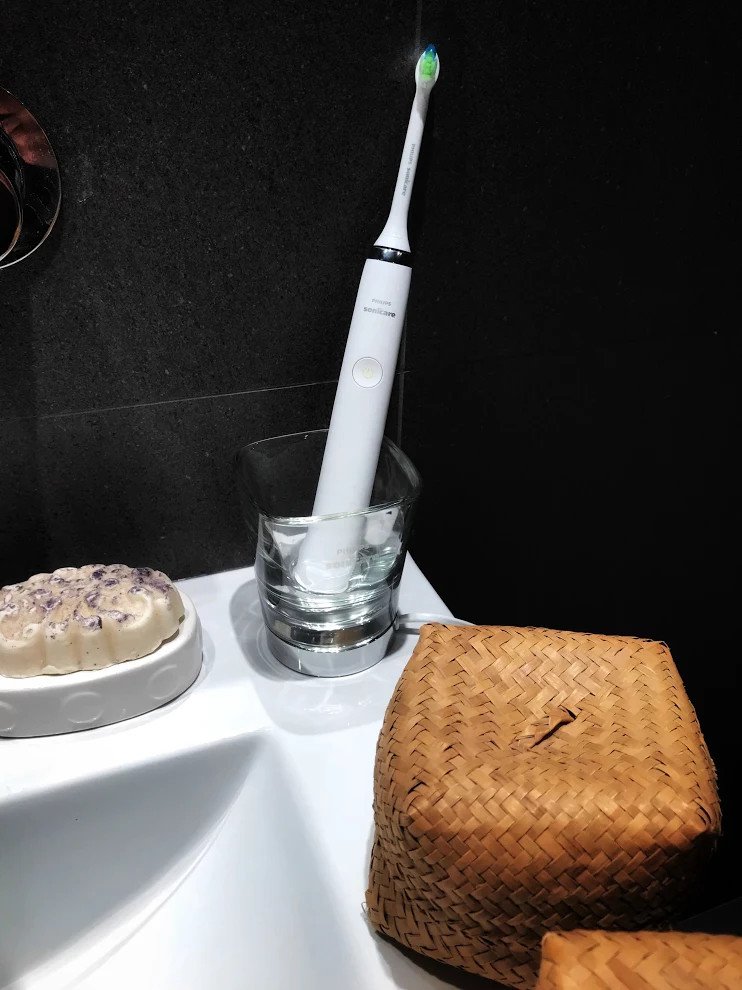 Philips Sonicare DiamondClean -Η design λύση για ένα κατάλευκο χαμόγελο | iefimerida.gr 2