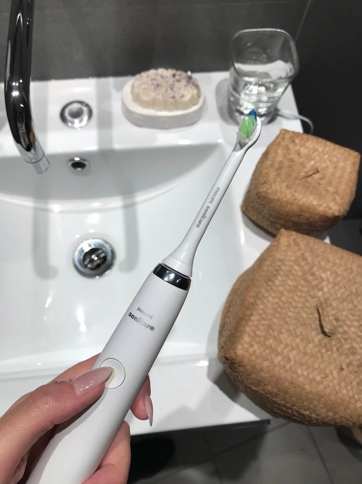 Philips Sonicare DiamondClean -Η design λύση για ένα κατάλευκο χαμόγελο | iefimerida.gr 0