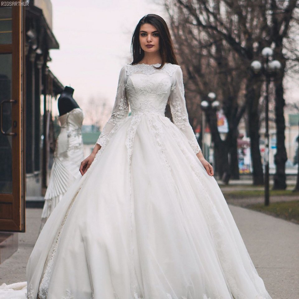 Απειλούν μουσουλμάνα υποψήφια «Μις Ρωσία» επειδή εμφανίστηκε με μαγιό | iefimerida.gr 2