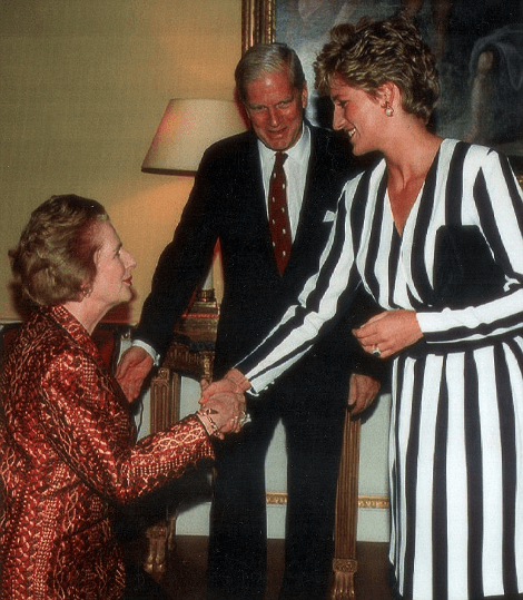 Σύμβουλος της Θάτσερ «αποκαθηλώνει» την Νταϊάνα: Γιατί ντυνόταν προκλητικά, με σούπερ μίνι, αλλά το έπαιζε μελό και θλιμμένη [εικόνες] | iefimerida.gr 0