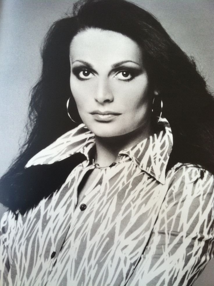 H Diane von Furstenberg κάνει γιόγκα στα 69 της και δίνει συμβουλές [εικόνες] | iefimerida.gr 5