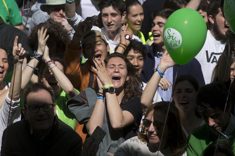Οι διαδηλωτές φώναξαν συνθήματα (AP Photo/Paul White)