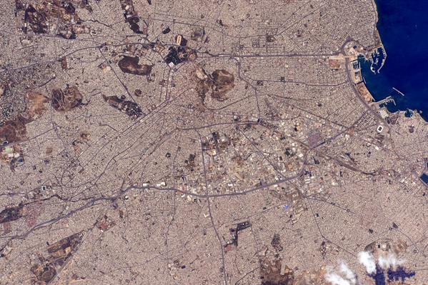 Αστροναύτης ποστάρει φωτό της Αθήνας από το διάστημα -«Σας εύχομαι τα καλύτερα!» [εικόνα] | iefimerida.gr 0