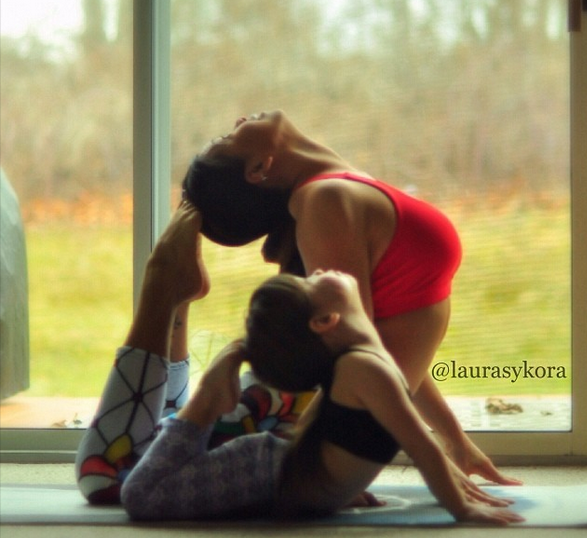 Η 4χρονη που βάζει... κάτω όλους τους δασκάλους γιόγκα – Τη ζηλεύουν ακόμη και οι ειδικοί [εικόνες] | iefimerida.gr 4