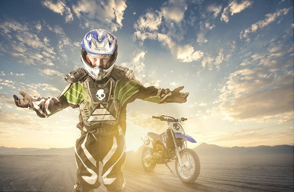 Γοργόνες, σούπερ ήρωες, νεράιδες και ιππότες -Φωτογράφος ζωντανεύει τα όνειρα παιδιών με καρκίνο [εικόνες] | iefimerida.gr 1