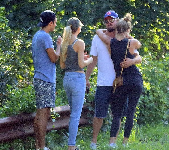 Ντι Κάπριο μετά το τρακάρισμα - Προστάτευσε την οδηγό και είχε αγκαλιά την σύντροφό του [εικόνες & βίντεο] | iefimerida.gr 1