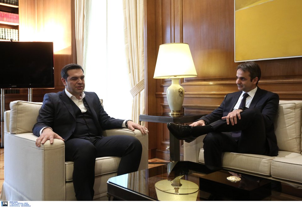 Ο Πίτερ Σπίγκελ σχολιάζει τη χειραψία Μητσοτάκη-Τσίπρα στο Μαξίμου [εικόνες] | iefimerida.gr 3