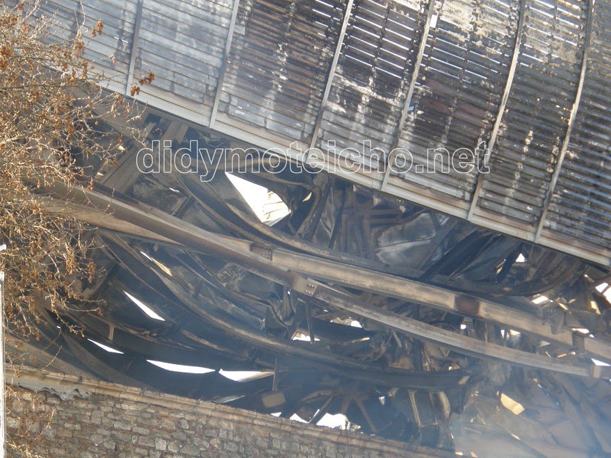 Διδυμότειχο: Ανυπολόγιστη η ζημιά από την πυρκαγιά στο τέμενος Βαγιαζήτ [εικόνες & βίντεο] | iefimerida.gr 2