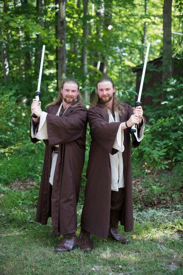 Εκεί όλοι τα βλέπουν διπλά -Το φεστιβάλ για δίδυμους [εικόνες] | iefimerida.gr 9