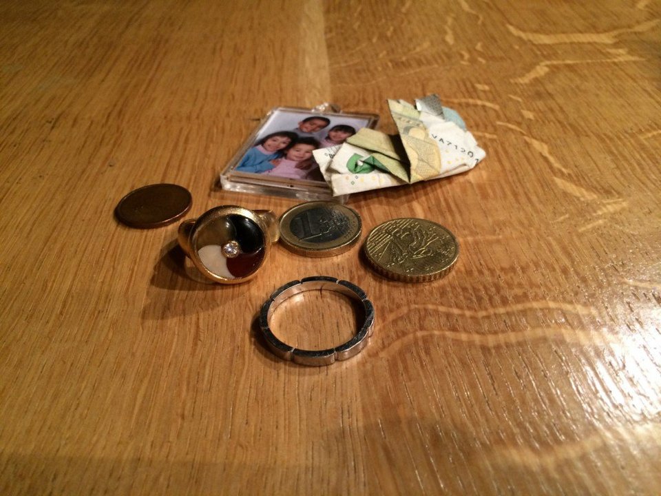 Διάσημος ηθοποιός συνελήφθη για εγκωμιασμό της τρομοκρατίας -Δήλωσε: «Είμαι Σαρλί Κουλιμπαλί» [εικόνες] | iefimerida.gr 1