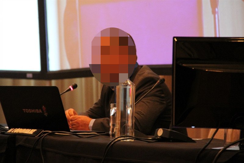 Ξέφευγε από την σύζυγό του λέγοντάς της ότι είναι πράκτορας των μυστικών υπηρεσιών και πρέπει να λείπει κάθε ΣΚ