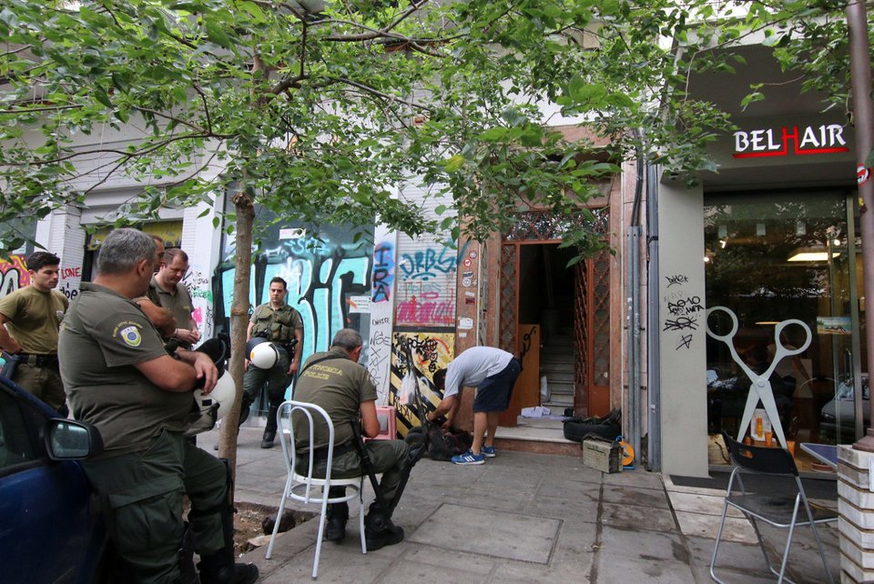 Θεσσαλονίκη: Στα δικαστήρια οι 74 που έκαναν κατάληψη σε κτίρια [εικόνες] | iefimerida.gr 0