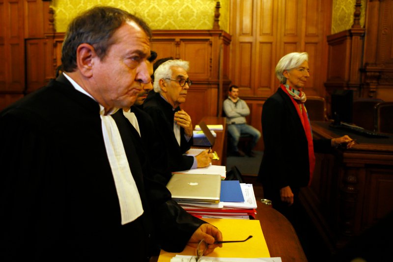 Δείτε την Κριστίν Λαγκάρντ στο δικαστήριο [εικόνες] | iefimerida.gr 6