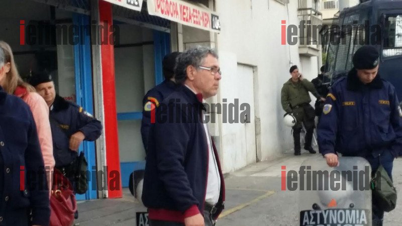 Η δίκη της Χρυσής Αυγής: Απόντες Μιχαλολιάκος και υπαρχηγοί [εικόνες] | iefimerida.gr 21