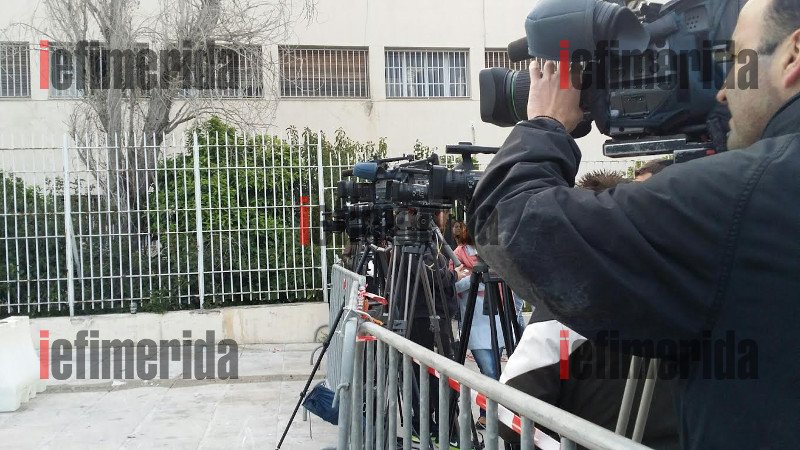 Η δίκη της Χρυσής Αυγής: Απόντες Μιχαλολιάκος και υπαρχηγοί [εικόνες] | iefimerida.gr 13