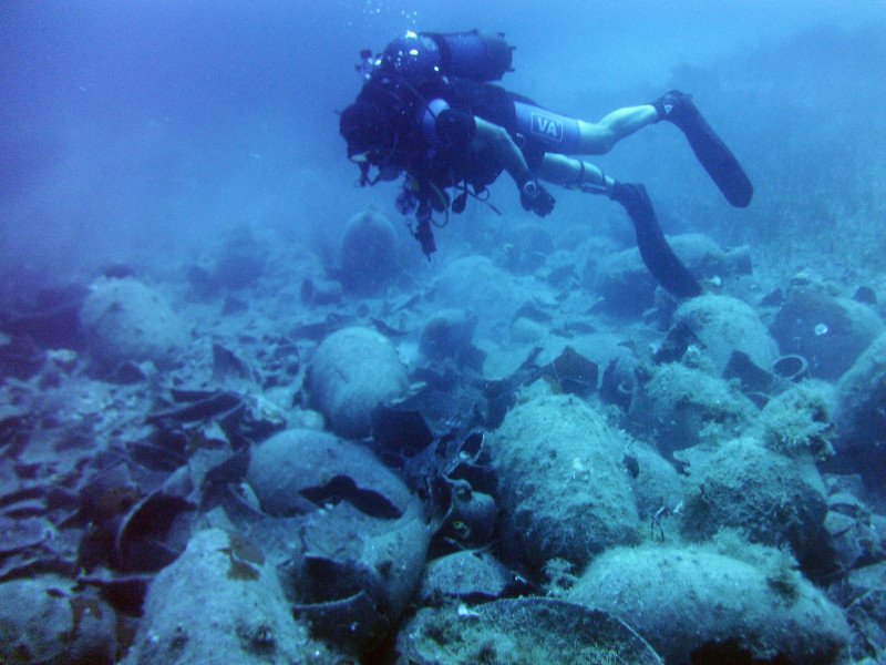 Δήλος: Βρέθηκαν αρχαία κατάλοιπα, ναυάγια και σημαντικά κινητά ευρήματα [εντυπωσιακές εικόνες] | iefimerida.gr 3