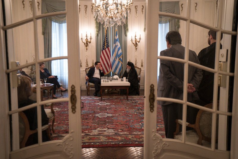 Η εγκάρδια συνάντηση Τσίπρα με τον Αρχιεπίσκοπο Αμερικής [εικόνες] | iefimerida.gr 2