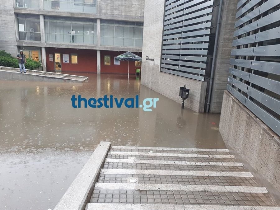 Η Θεσσαλονίκη «βούλιαξε» από τη θεομηνία-Μετρά πληγές, 24 ώρες χωρίς νερό | iefimerida.gr 8