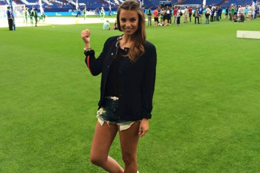 H Γερμανίδα δημοσιογράφος που «γκρέμισε» το γήπεδο της Τούμπας [εικόνες] | iefimerida.gr 1