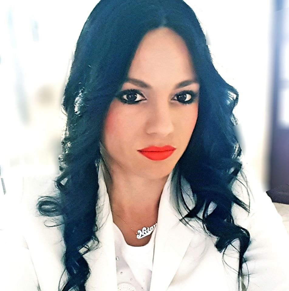  Σέξι δημοτική σύμβουλος πίσω από την υπόθεση με το «φακελάκι» στο Αργος- Κατηγορεί τον πρώην της [εικόνες] | iefimerida.gr 1