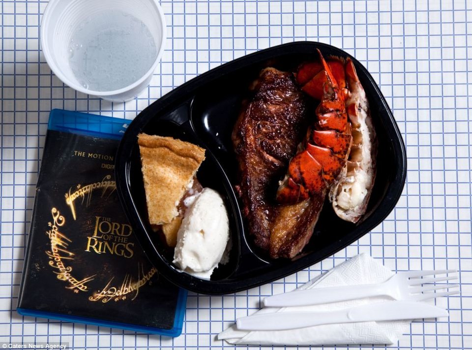 Ουρές αστακών, μπριζόλες, μηλόπιτες, παγωτό και ...εκτέλεση -Τα τελευταία γεύματα διάσημων θανατοποινιτών [εικόνες] | iefimerida.gr 4