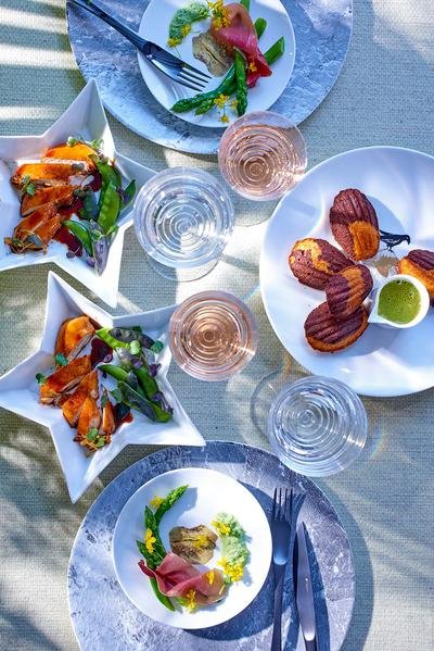 Η Μαρίνα Αμπράμοβιτς φτιάχνει τώρα και πιάτα [εικόνες] | iefimerida.gr 4