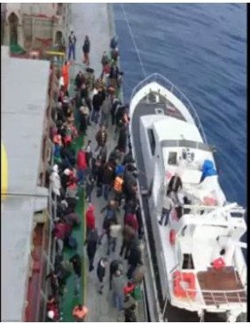 Μετανάστες... πρώτης θέσης: Πλήρωσαν 8.500 δολάρια και ταξίδεψαν στην Ιταλία με γιοτ [εικόνες & βίντεο] | iefimerida.gr 1