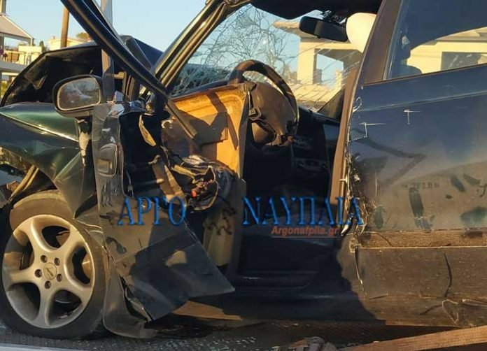 Ναύπλιο: Τραγικό δυστύχημα με μία νεκρή -Μετά από σύγκρουση αυτοκινήτων [εικόνες]  | iefimerida.gr 1