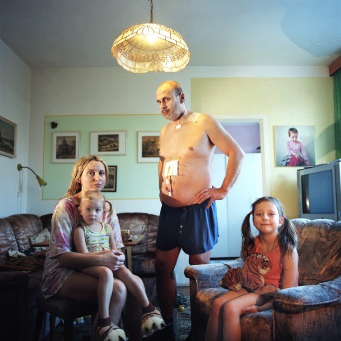 Μια γυναίκα φωτογραφίζεται με διαφορετικούς άντρες και δείχνει πώς θα ήταν η ζωή της αν ζούσε μαζί τους –Τα πάντα αλλιώς [εικόνες] | iefimerida.gr 7