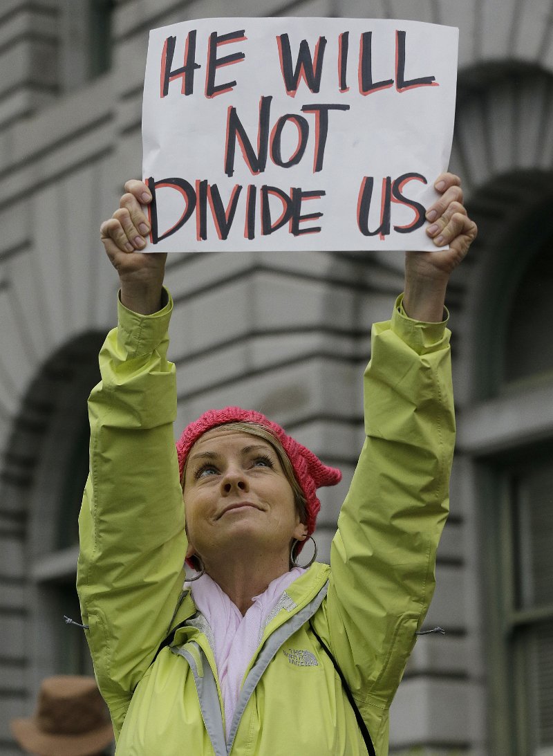 HΠΑ: Εντός της εβδομάδας η απόφαση του δικαστηρίου για το αντιμεταναστευτικό διάταγμα του Τραμπ [εικόνες]  | iefimerida.gr 1