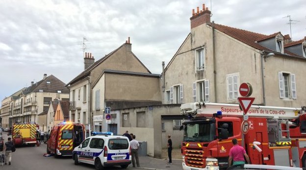 Ισχυρή έκρηξη στη Ντιζόν της Γαλλίας -Toυλάχιστον 18 τραυματίες [εικόνες] | iefimerida.gr 0